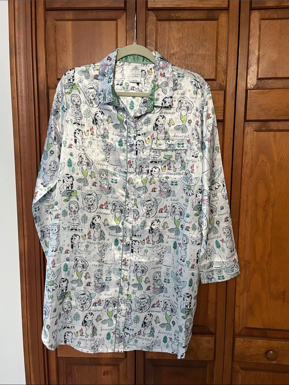 Disney White Button-Up Women's Pajama Sleep Shirt Dress with Green Drawings Sz.M